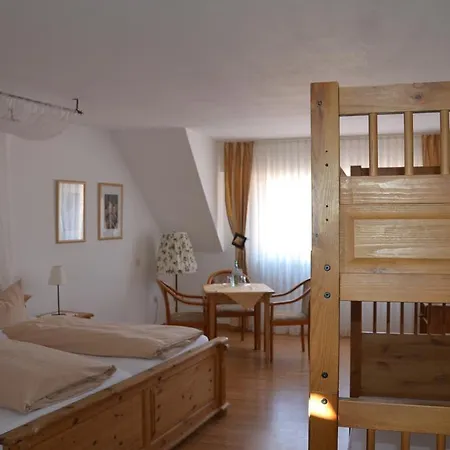 Feiden Garni Hotel