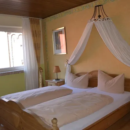 Feiden Garni Hotel 3*