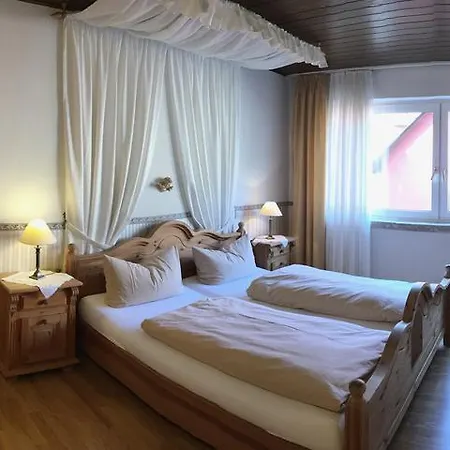 Feiden Garni Hotel